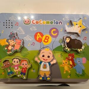 COCOMELON WOODEN SOUND PUZZLE “DIMPLES BABY BROOKLYN” 3+ YEARS